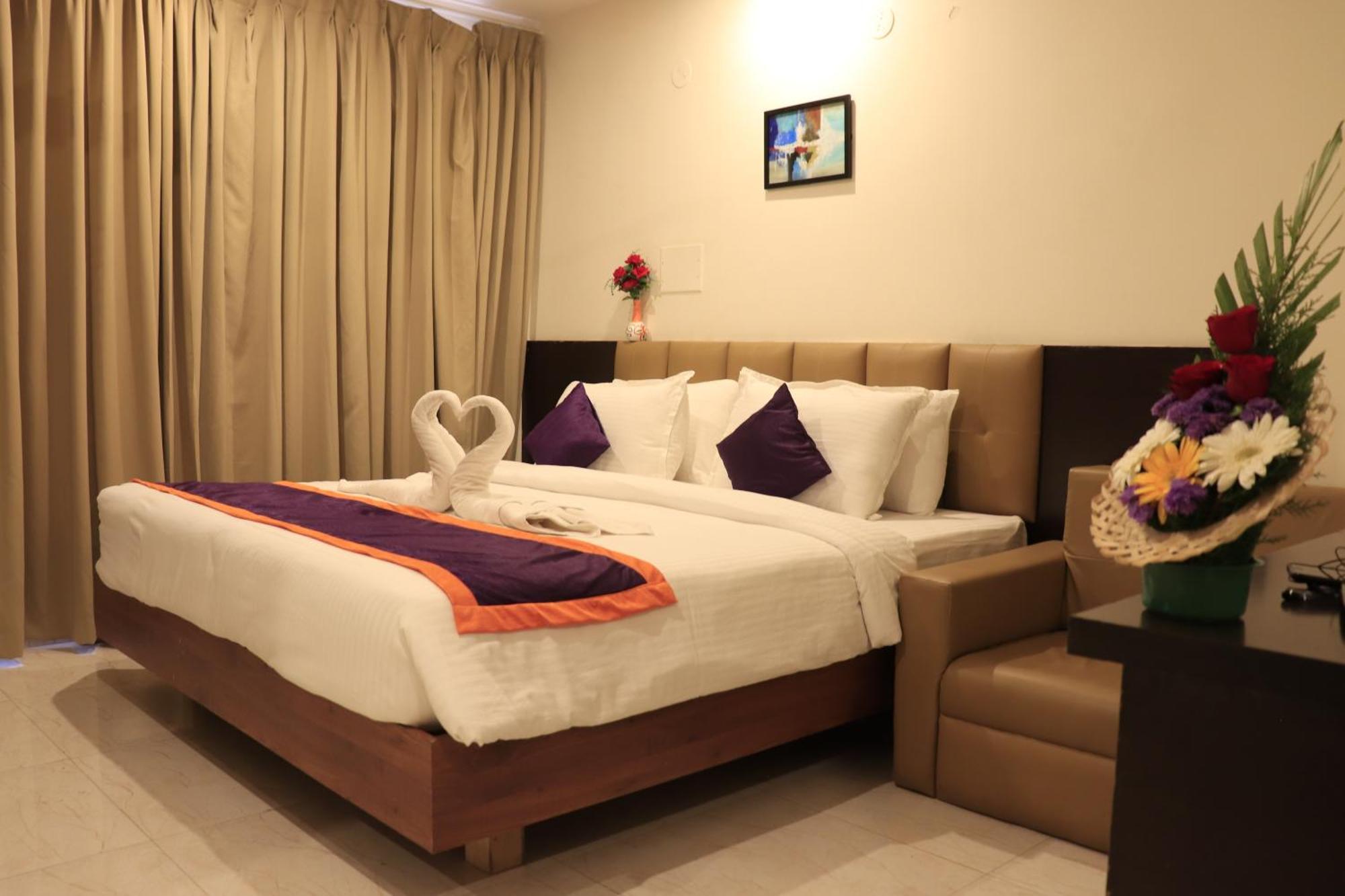 Balaji Gold Inn Hotel هوبلي المظهر الخارجي الصورة