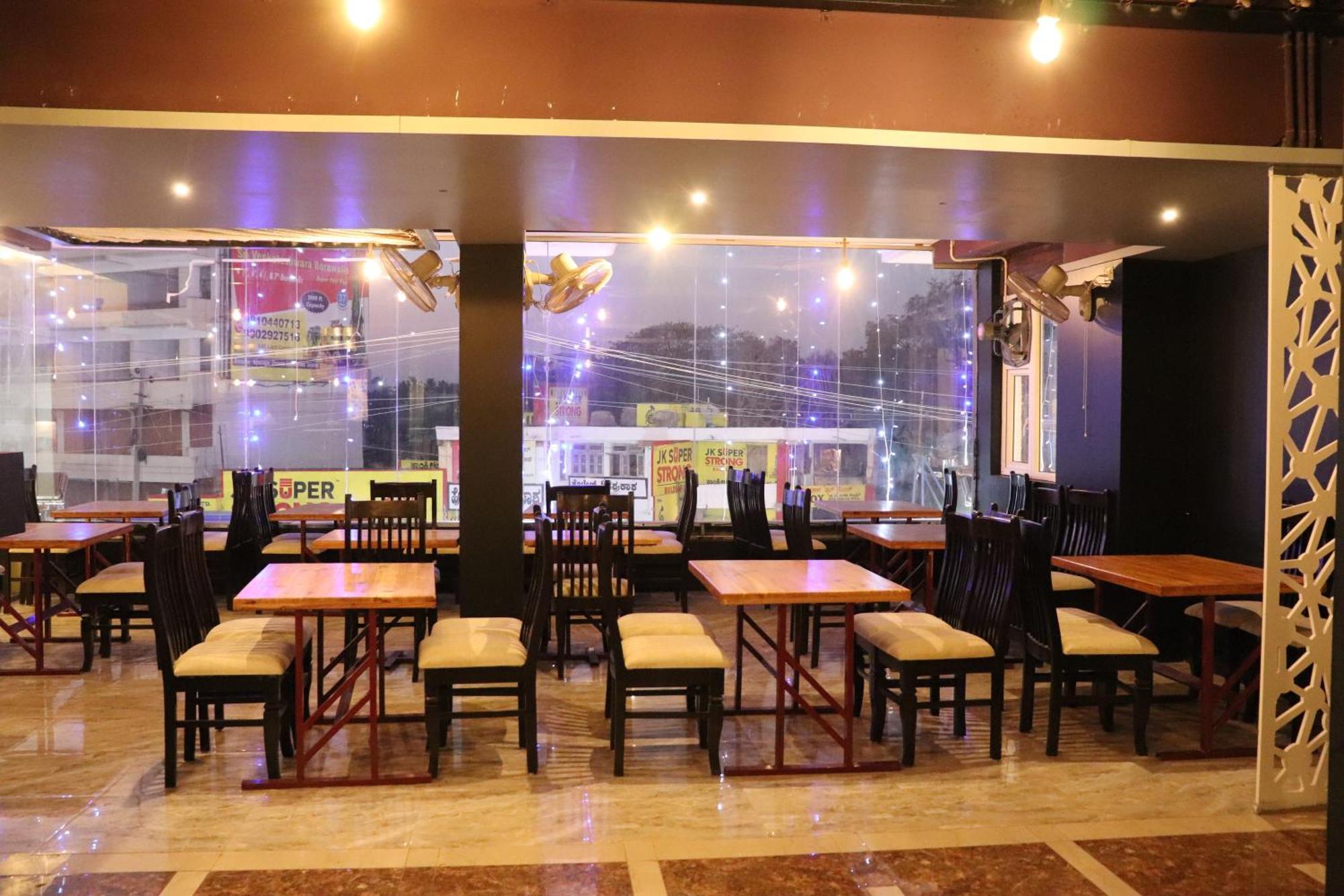 Balaji Gold Inn Hotel هوبلي المظهر الخارجي الصورة